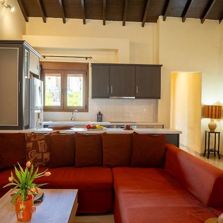 Jasmine House By Panagia Of Petra Apartment Exterior photo
